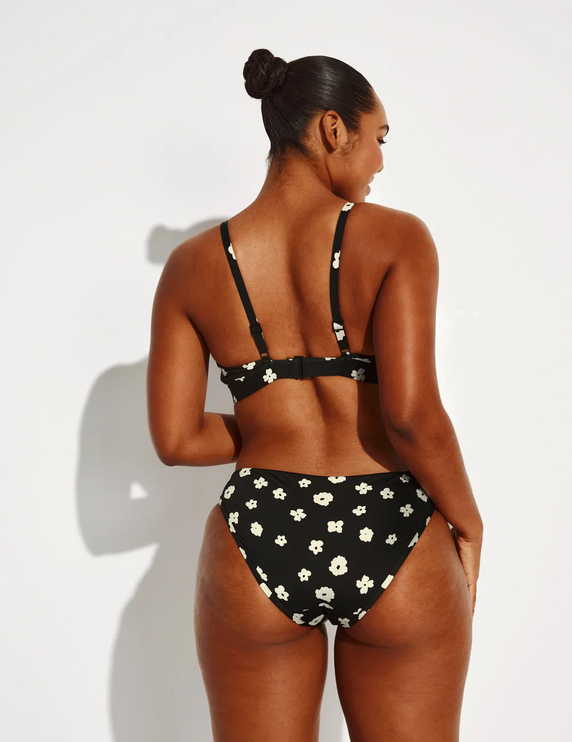 Leakproof Bikini Swim Bottom - Image 15