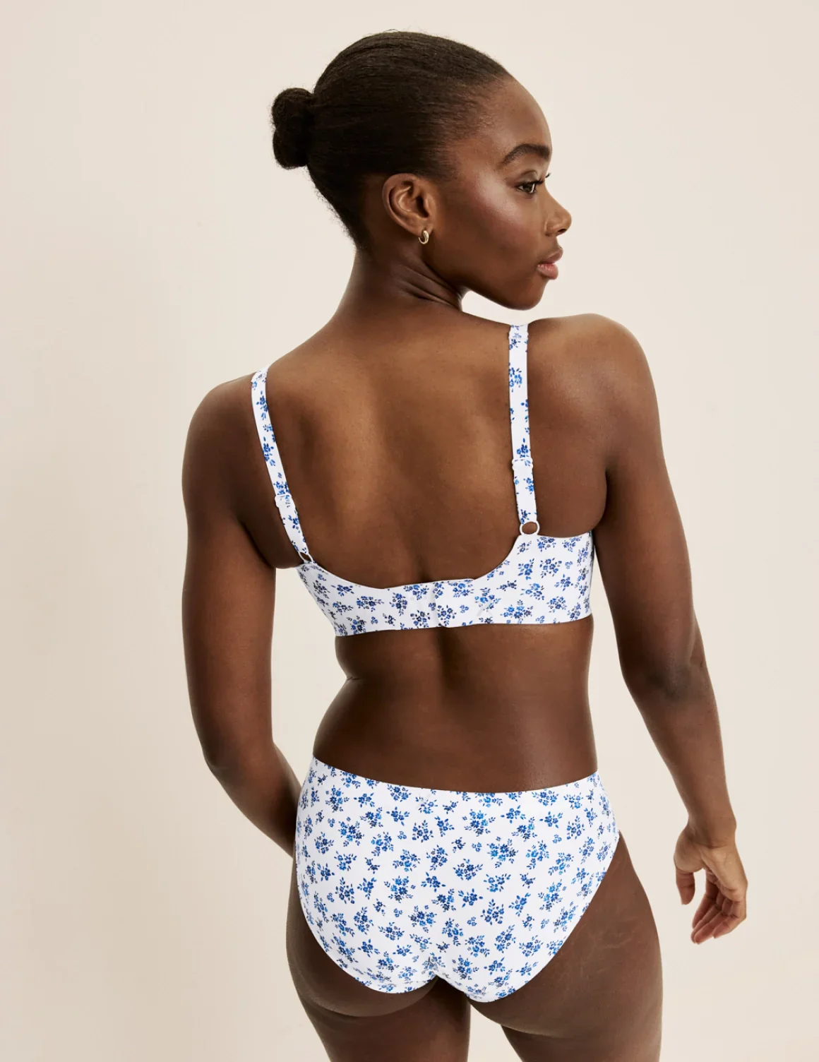 Revolution V-Neck Bra - Image 41