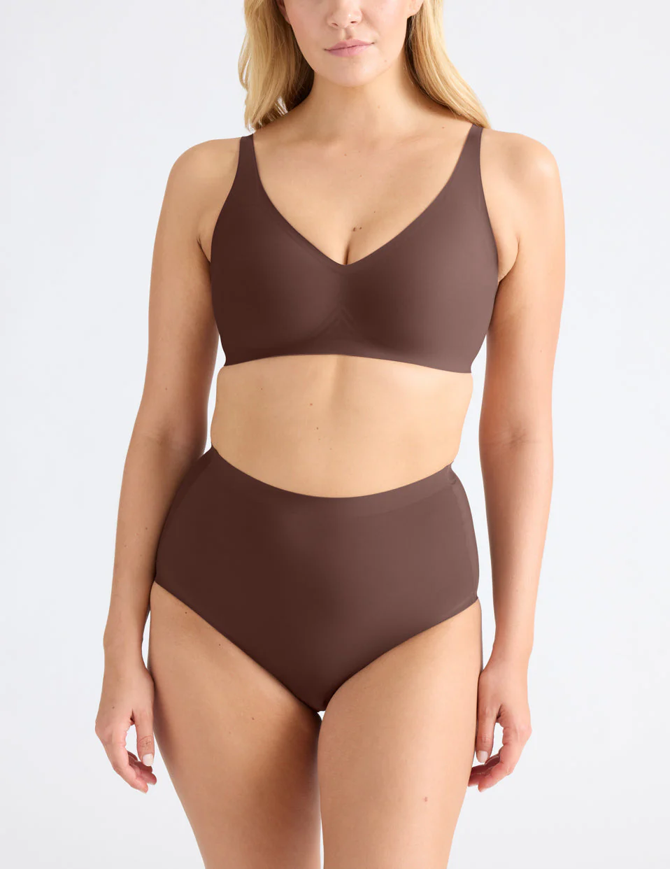 Revolution V-Neck Bra - Image 43