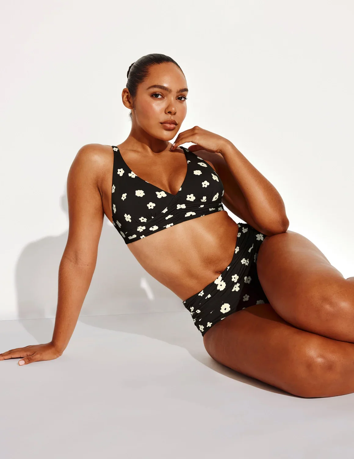 Ruched Deep V Bikini Top - Image 36